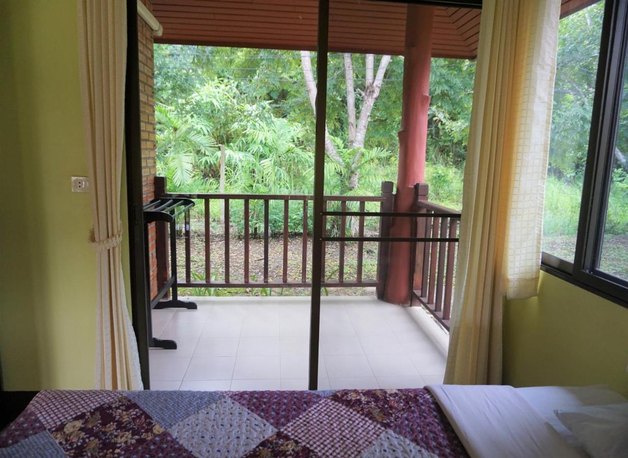 Ban Rai Tin Thai Ngarm Eco Lodge Мае Рим Екстериор снимка