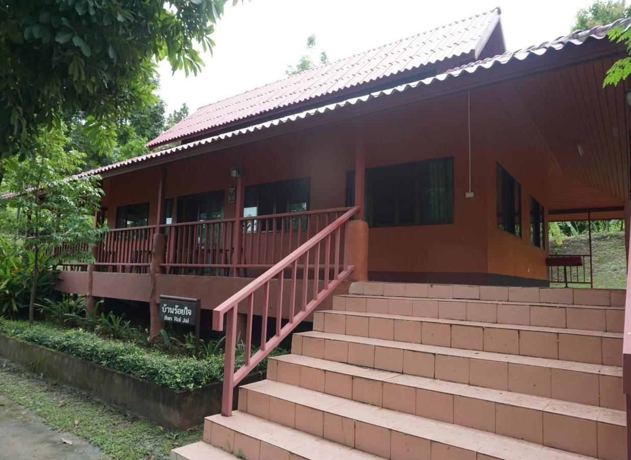 Ban Rai Tin Thai Ngarm Eco Lodge Мае Рим Екстериор снимка