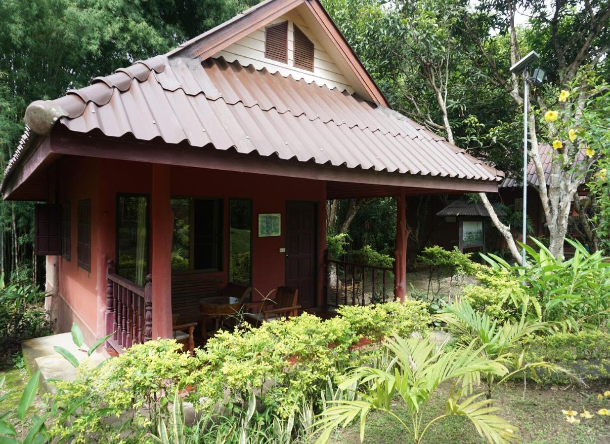 Ban Rai Tin Thai Ngarm Eco Lodge Мае Рим Екстериор снимка
