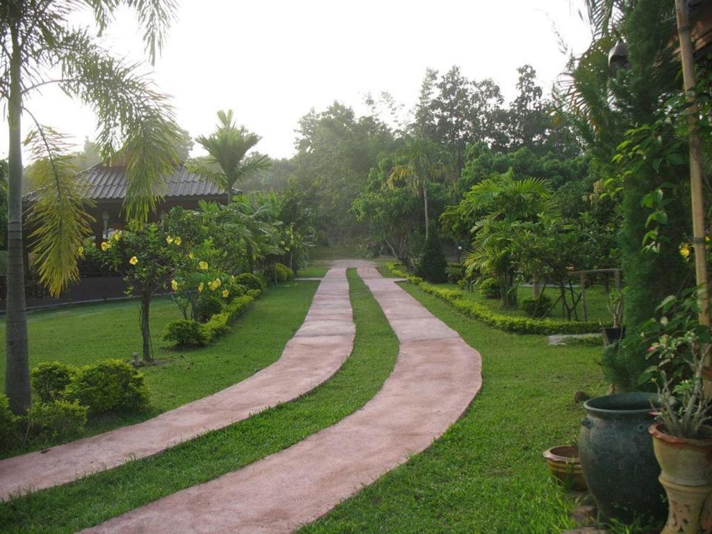 Ban Rai Tin Thai Ngarm Eco Lodge Мае Рим Екстериор снимка