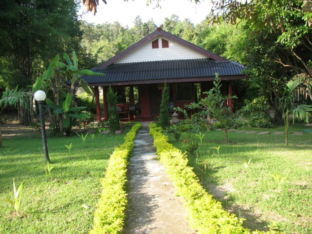Ban Rai Tin Thai Ngarm Eco Lodge Мае Рим Екстериор снимка